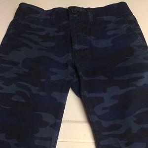Gap camo slacks. So cute. Like new condition!!